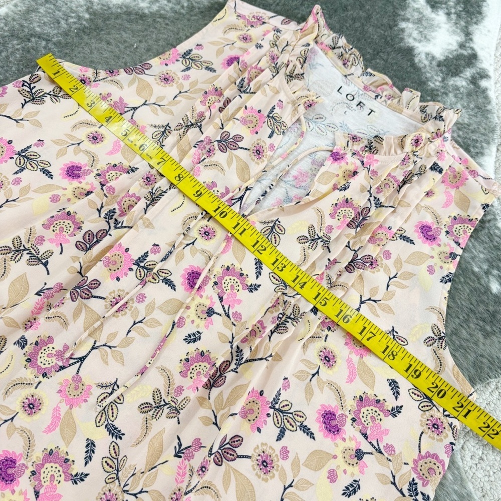 LOFT Floral Pintucked Ruffle Tie Neck Blouse Large - Picture 10 of 10